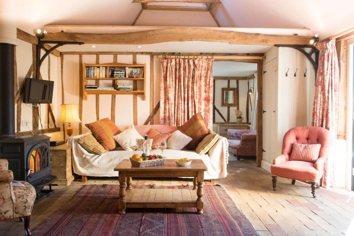 Bromans Barn A Beautiful Cottage By The Sea And Cudmore Nature Reserve West Mersea Exterior foto